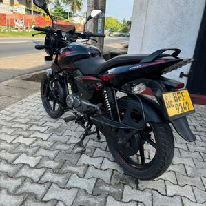 Bajaj Pulsar 150 2017 - Image 2