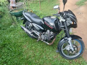 Bajaj Pulsar 180 2006