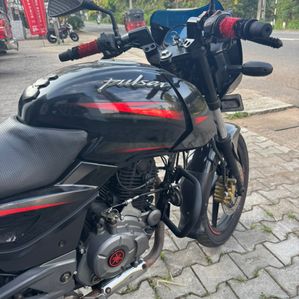 Bajaj Pulsar 180 2020 - Image 3