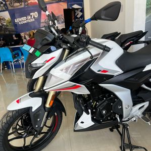 Bajaj Pulsar N160 2025 - Image 3