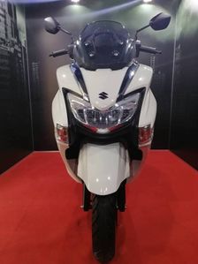 Suzuki Burgman 2025