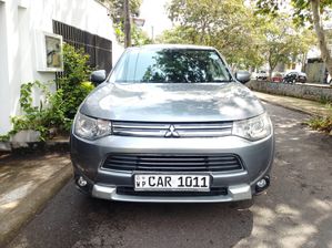 Mitsubishi Outlander 2014