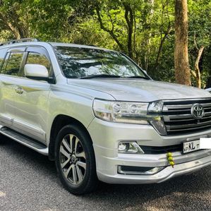 Toyota Land Cruiser Sahara V8 2008 - Image 2