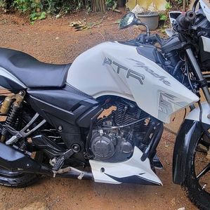 TVS Apache RTR 180 2016 - Image 2