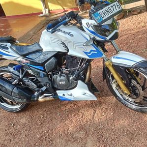 TVS Apache RTR 200 2019 - Image 2