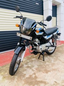 Bajaj CT100 2012