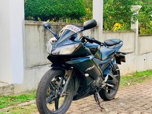 Yamaha R15 V2 2017