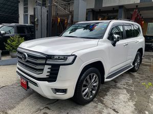 Toyota Land Cruiser Prado LC300 2024