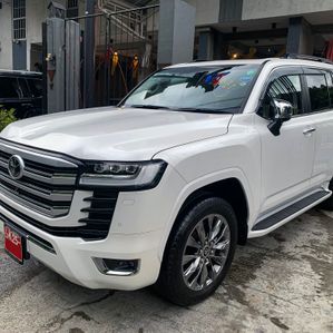 Toyota Land Cruiser Prado LC300 2024 - Image 2