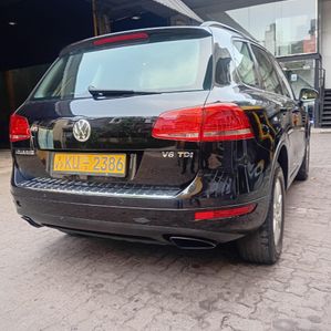 Volkswagen Touareg 2011 - Image 3