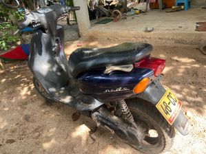 Yamaha Neos 2010