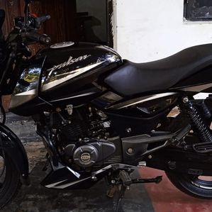 Bajaj Pulsar 150 2018 - Image 3