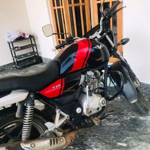 Bajaj V15 2016 - Image 3