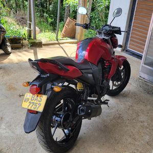 Yamaha FZ v1 2013 - Image 2