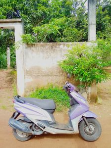 Yamaha Ray 2013