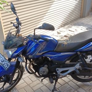 Bajaj Discover 125 M 2015 - Image 3