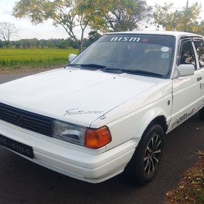Nissan Sunny 1998 - Image 2