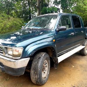Toyota Hilux LN107 1998 - Image 3