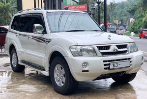 Mitsubishi Montero 2002