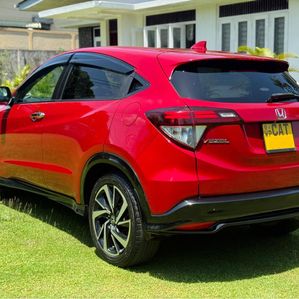Honda Vezel RS Sensin 2016 - Image 3