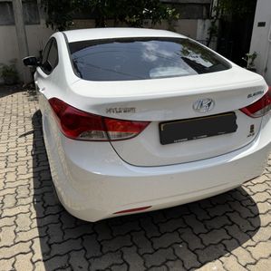 Hyundai Elantra Saloon 2011 - Image 3