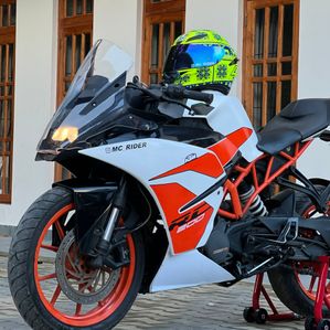 KTM RC 200 2019 - Image 2