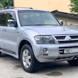 Mitsubishi Montero 2005 - Image 2