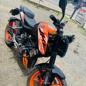 KTM Duke 125 2020 - Image 3