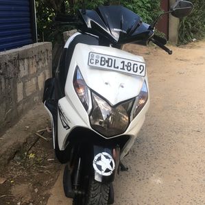 Honda Dio 2016 - Image 2