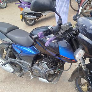 Bajaj Pulsar 150 2019 - Image 3