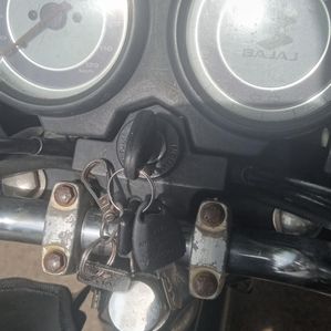 Bajaj Platina 2006 - Image 2