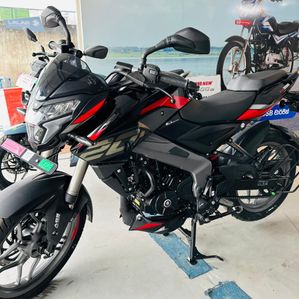 Bajaj Pulsar NS200 EFI ABS Brand New 2025 - Image 2