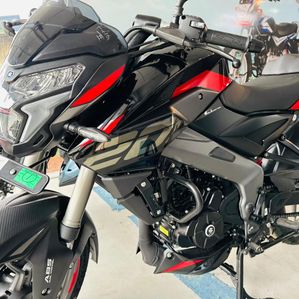 Bajaj Pulsar NS200 EFI ABS Brand New 2025 - Image 3