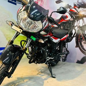 Bajaj Discover 125 Brand New - Red 2025 - Image 2