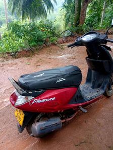 Hero Pleasure 2025