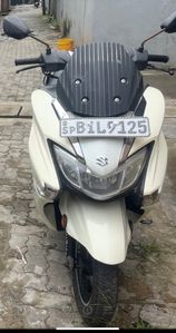Suzuki Burgman 2020