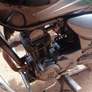 Bajaj Platina 100 2010 - Image 2