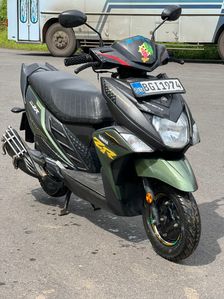 Yamaha Ray ZR 2018