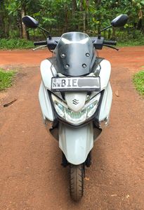Suzuki Burgman 2020