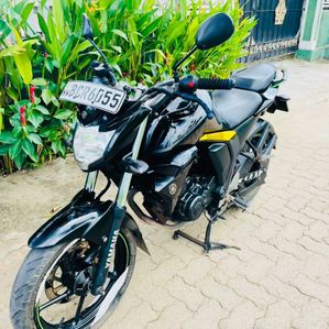 Yamaha FZ V2 2015 - Image 3