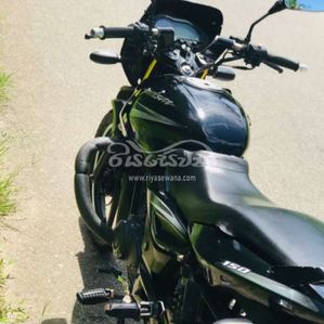 Bajaj Pulsar 150 2011 - Image 2
