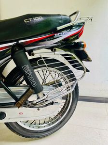 Bajaj CT100 2005