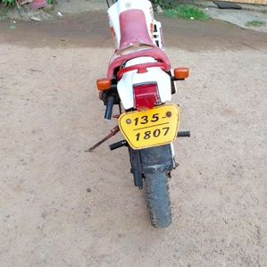 Yamaha DT 1991 - Image 3