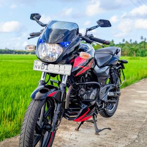 Bajaj Pulsar 150 2019 - Image 2