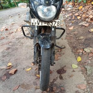 Bajaj Pulsar 180 2011 - Image 2