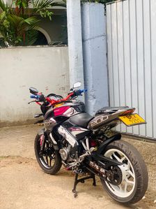 Bajaj Pulsar NS200 2017