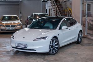 Tesla Model 3 Highland 1m Number 2024