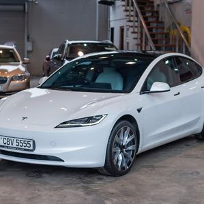 Tesla Model 3 Highland 1m Number 2024 - Image 3