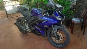 Yamaha R15 2019