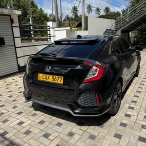 Honda Civic 2017 - Image 3